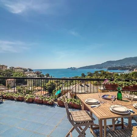 Super Attico Vista Mare E Ampia Terrazza Apartamento *