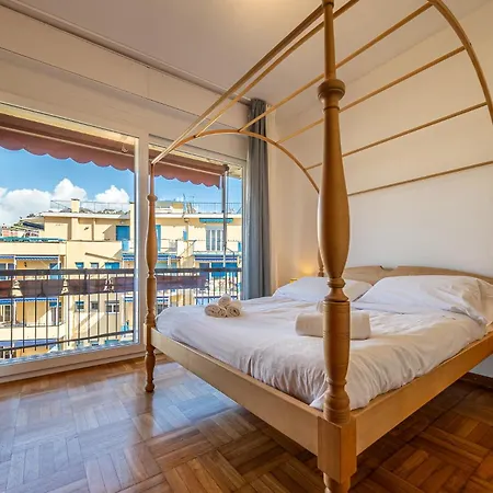 Super Attico Vista Mare Con Ampia Terrazza Rapallo