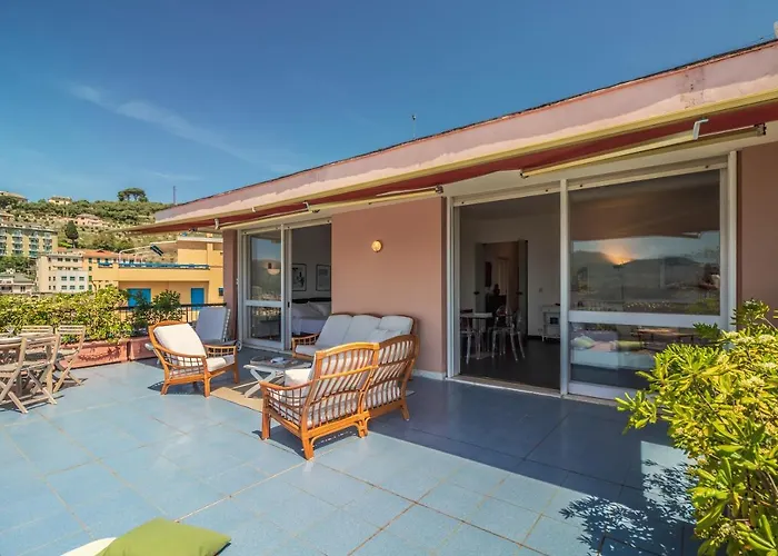 Super Attico Vista Mare E Ampia Terrazza Rapallo
