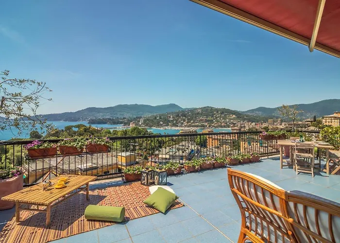 Super Attico Vista Mare E Ampia Terrazza